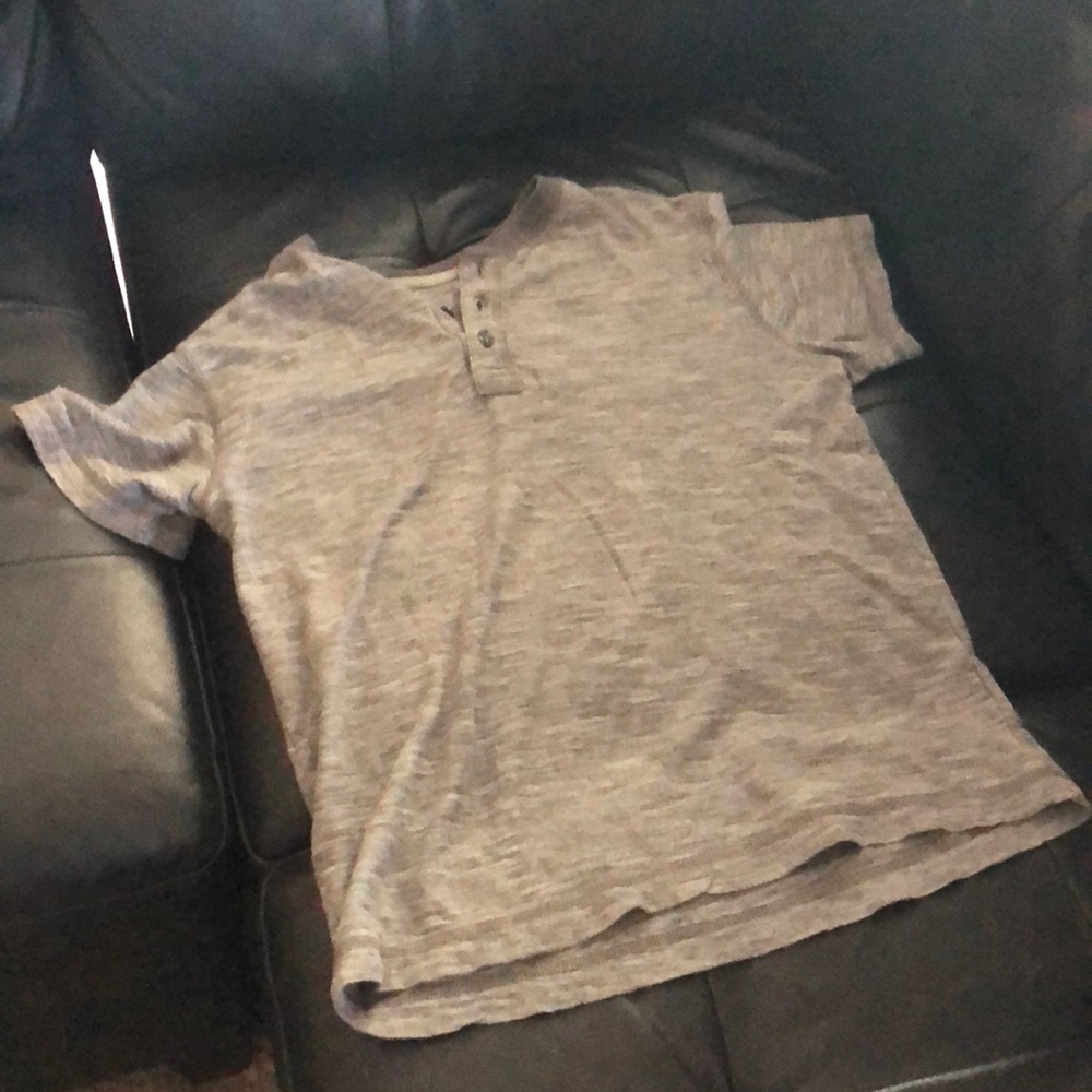 Old Navy Grey Shirt